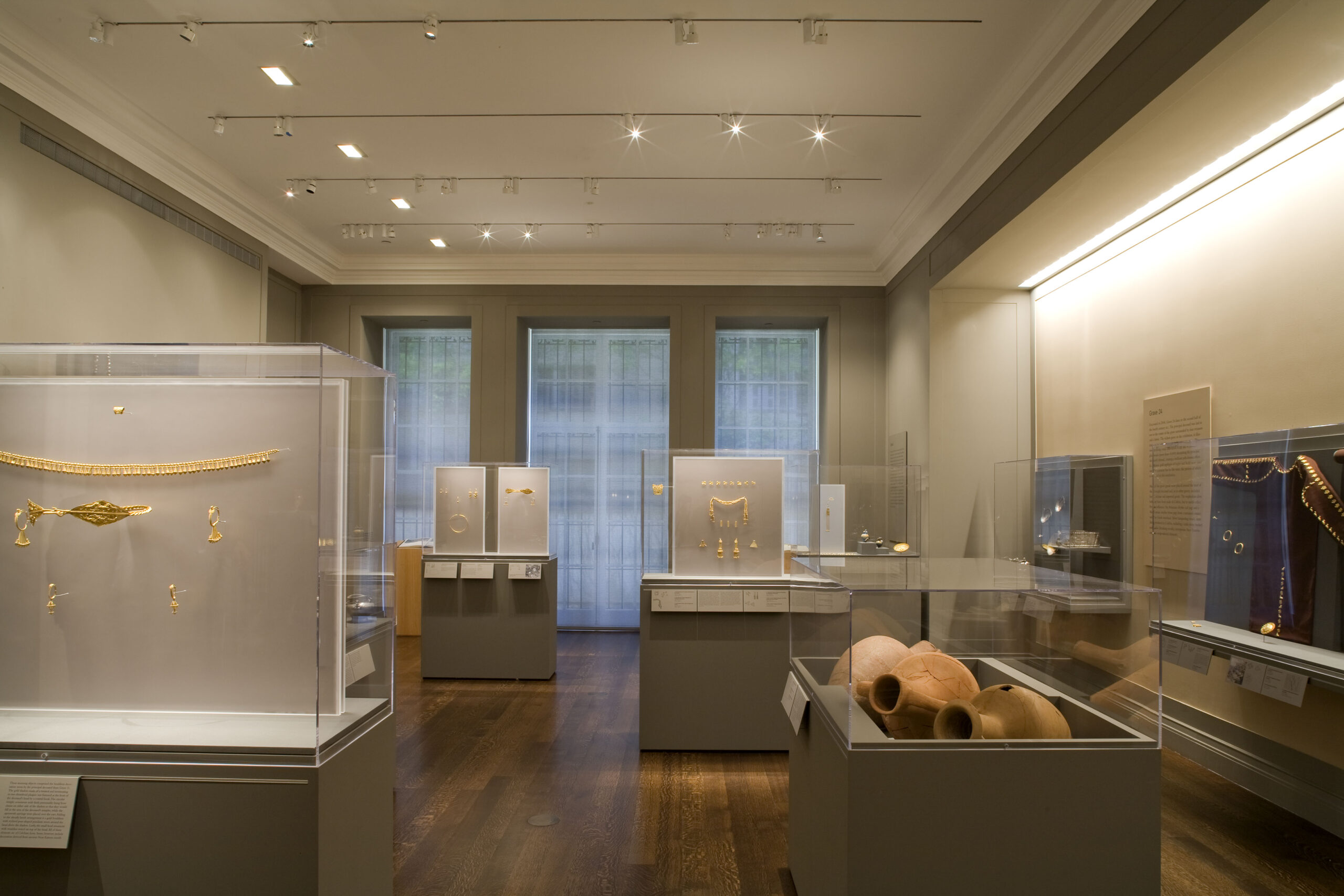 ISAW 33 Institute for the Study of the Ancient World Museum