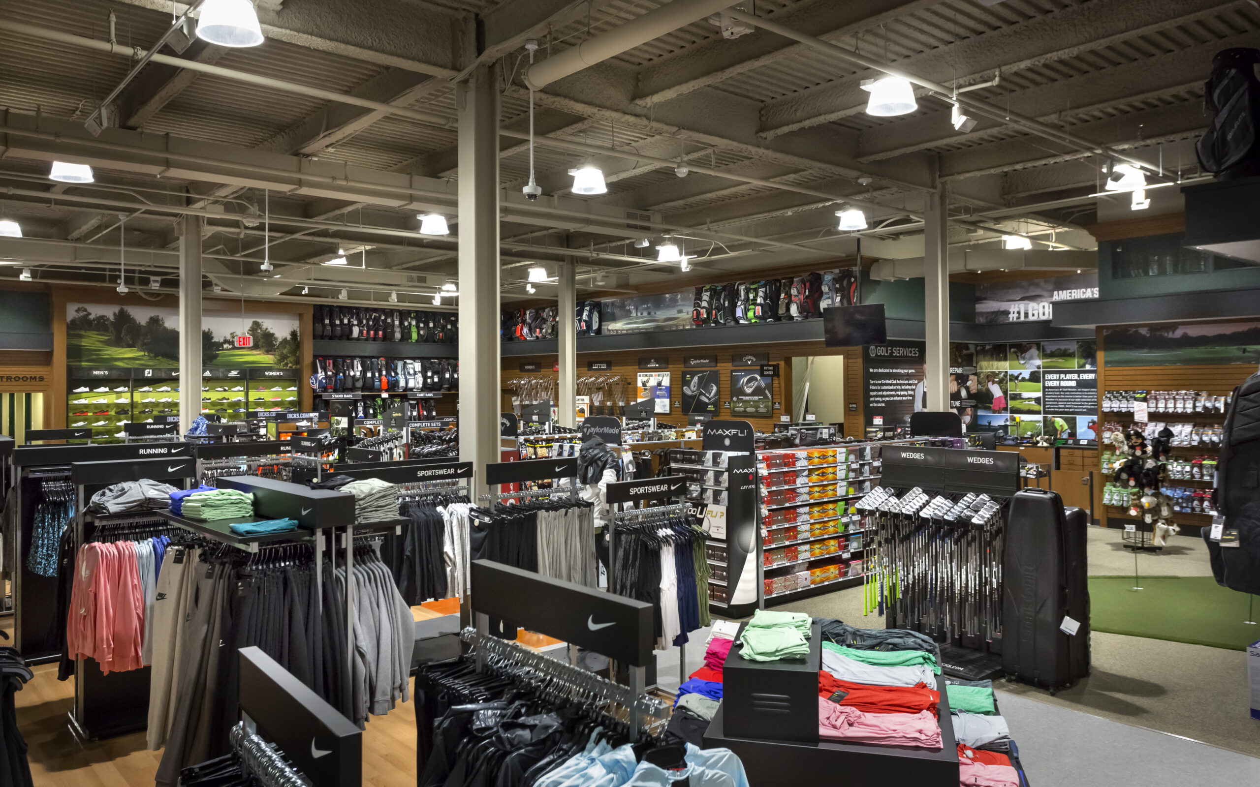 Dicks Sporting Goods Sunrise Mall Store Floor