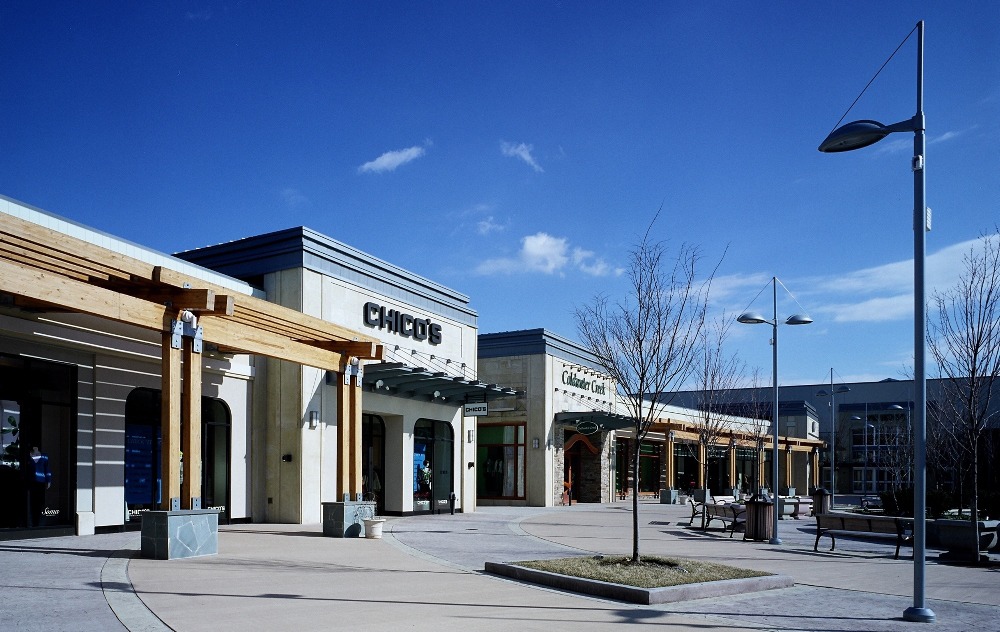 10_25_82140008 SMH Exterior