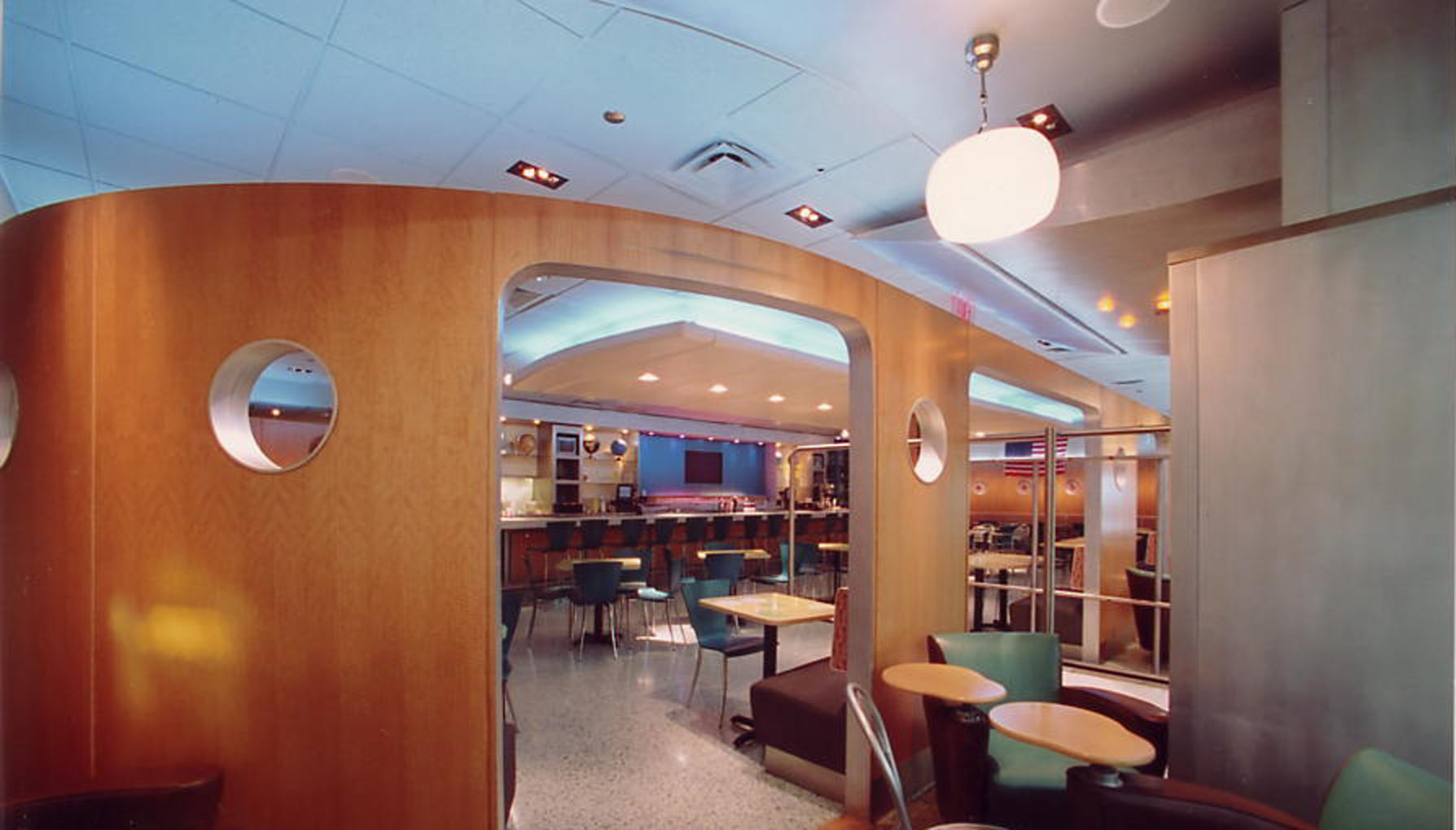 Bar Avion4 Varig Lounge Terminal JFK Airport