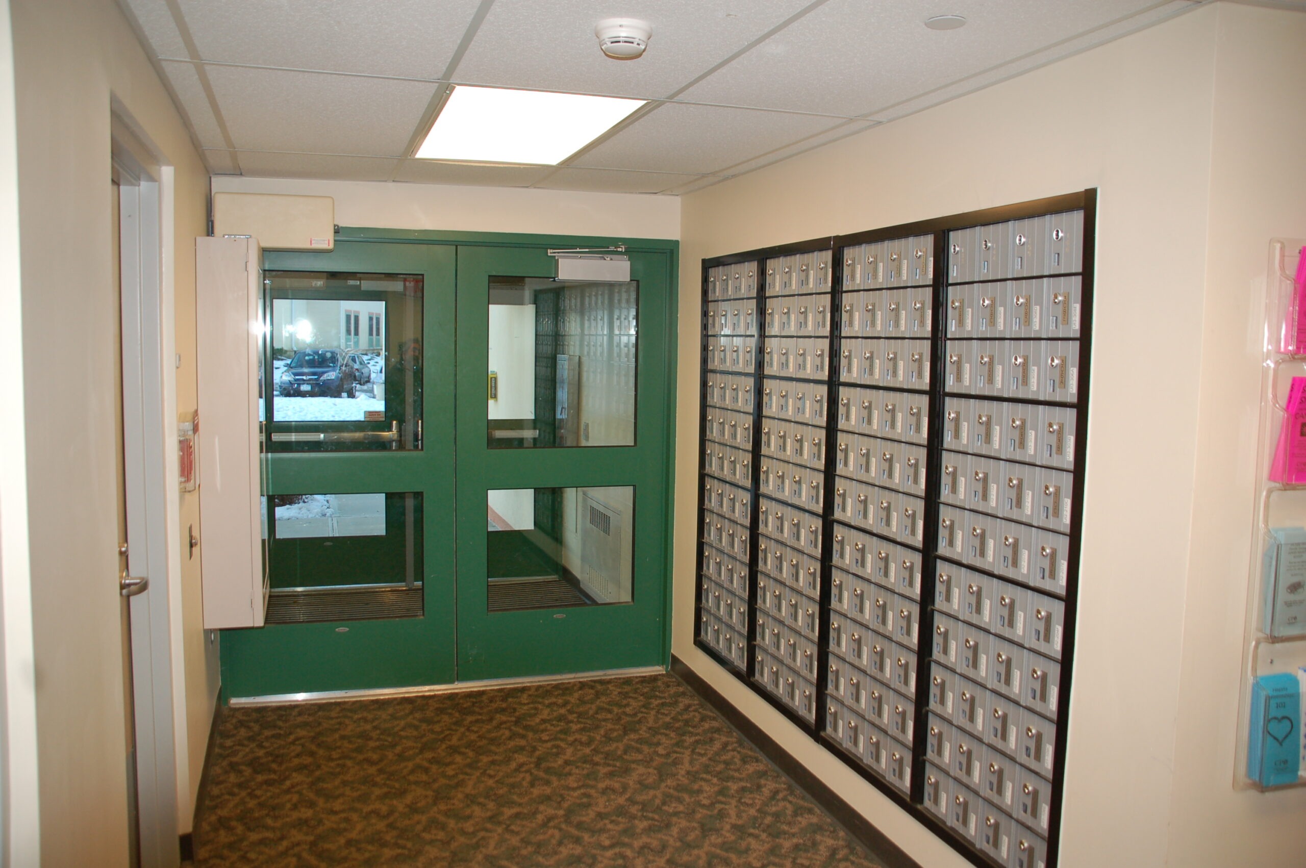 DSC_0009 SUNY Stony Brook West Quad Dormitory Interior