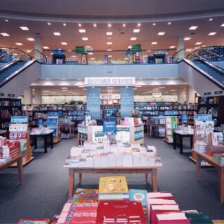 Barnes And Noble Carle Place Interior