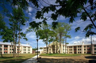 SUNY Stony Brook Apartment Housing 2004
