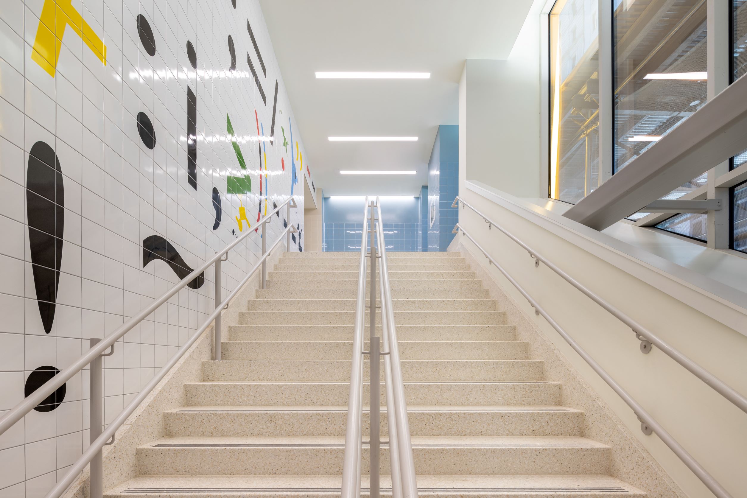 EWH PS 464M_MG_2659_WEB PS 464M Trinity Place Staircase