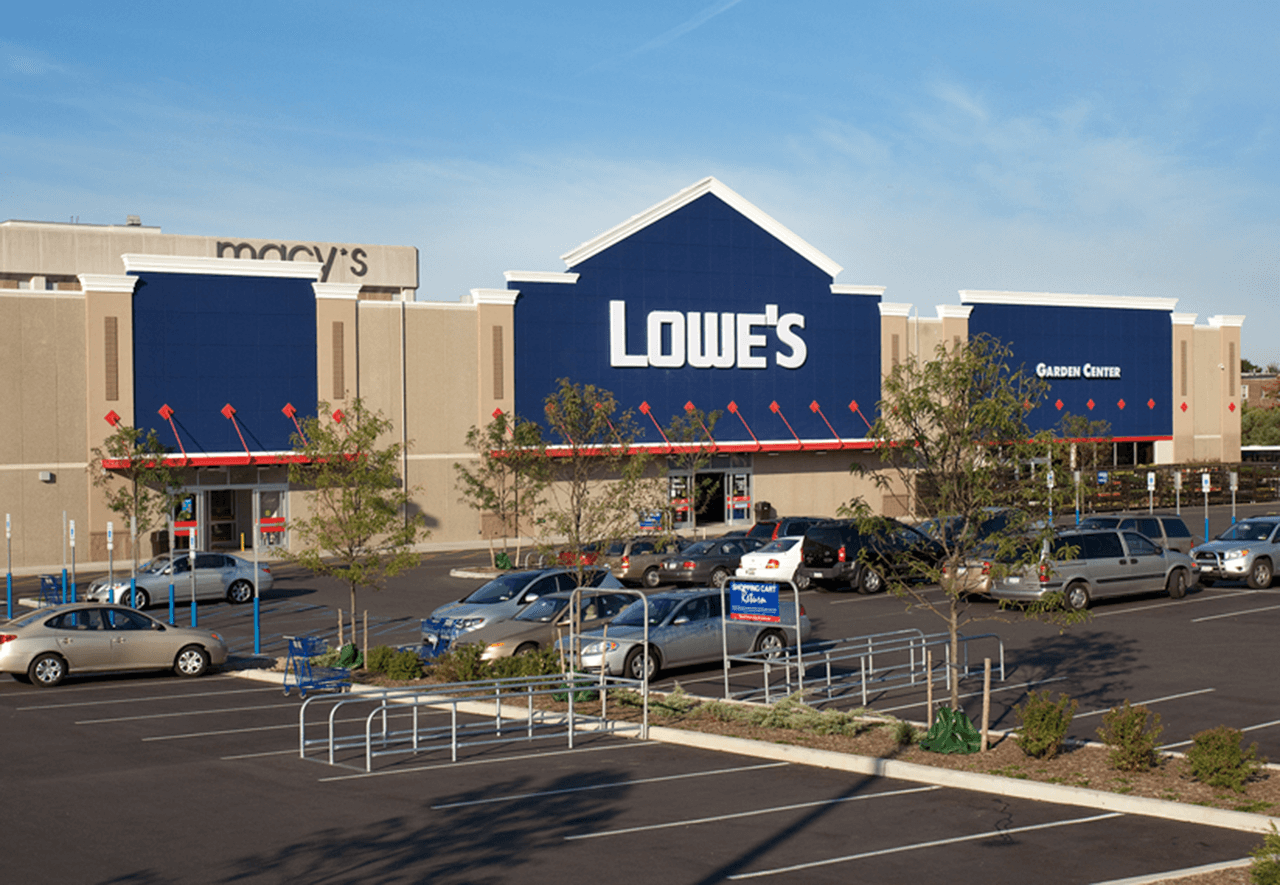 Lowes-(2) Lowe's Store Exterior