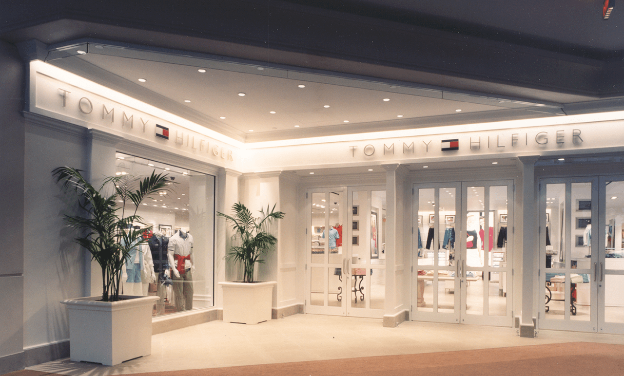 Tommy-Hilfiger-(3) Tommy Hilfiger